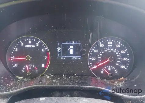 2018 Kia Sportage Lx z USA, uszkodzony, nr VIN KNDPMCAC2J7382134